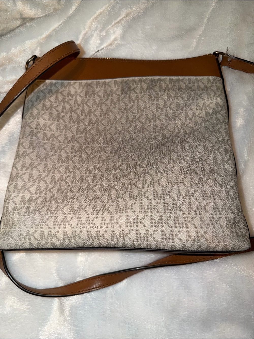 Michael Kors Beige and Brown Monogram Crossbody - Picture 5 of 16